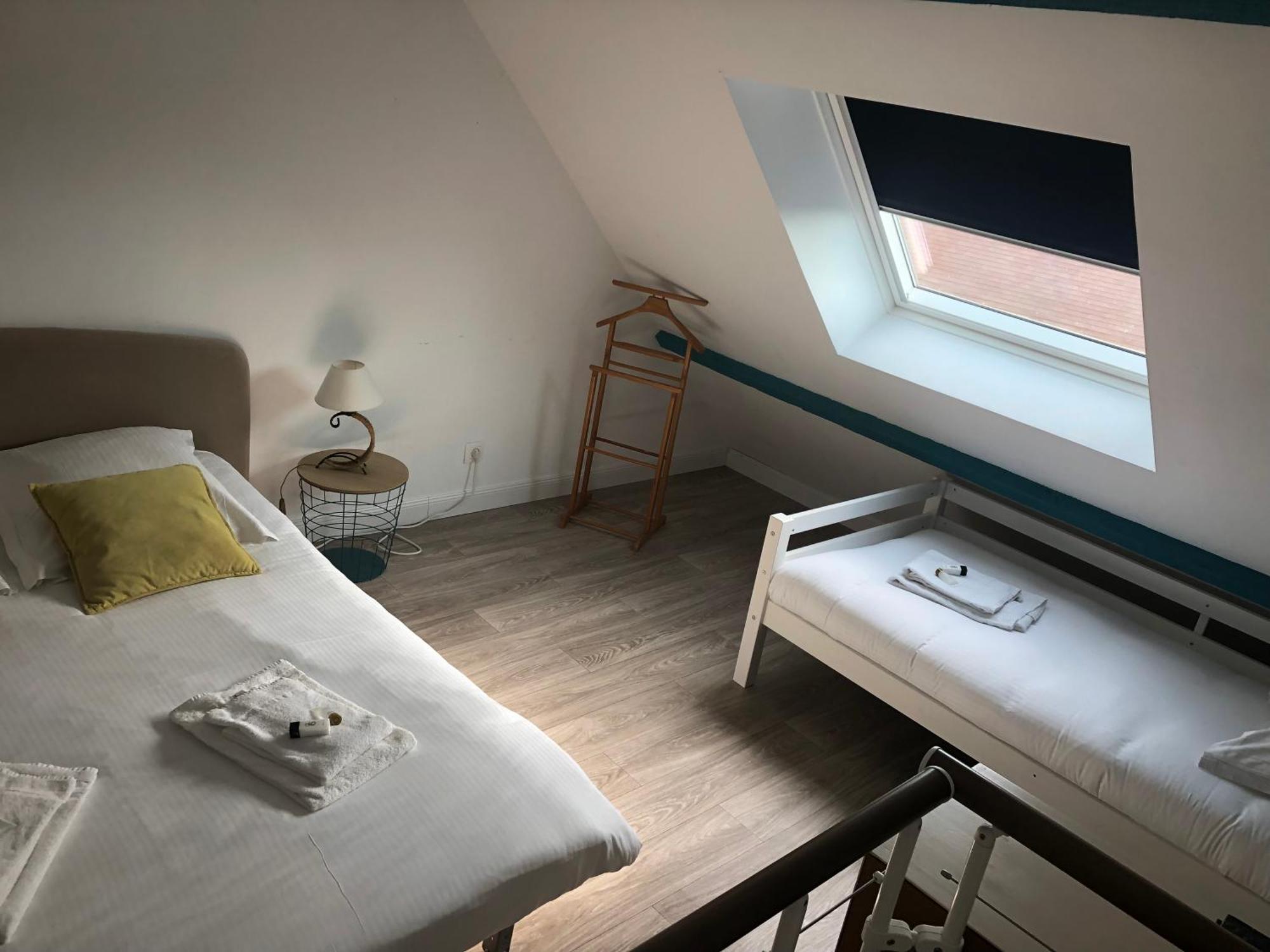 Maison Calme Avec Terrasse - Calypso Ouistreham Kültér fotó